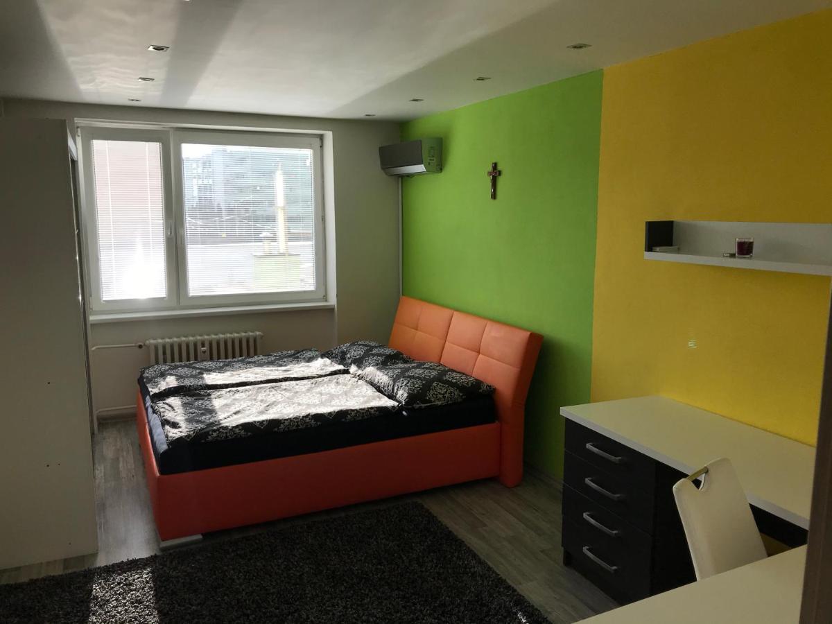 Apartman V Uplnom Centre Vranov nad Toplou Exterior photo